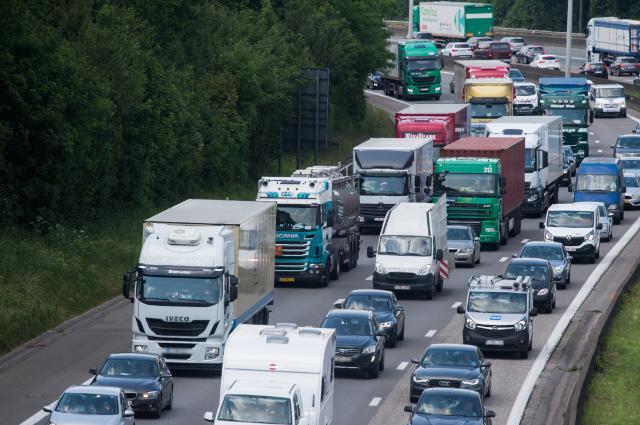 Image showing busy traffic on a motorway